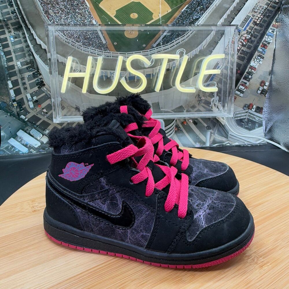 Air Jordan 1 Retro High Prem (TD) 'Black Vivid Pink' Size 8.5C